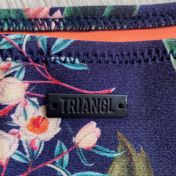 Triangl neoprene bikini - Picture 3 of 6